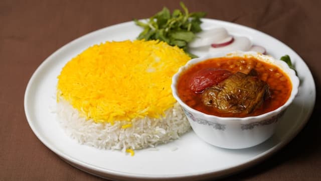 چلو قیمهٔ بادمجان