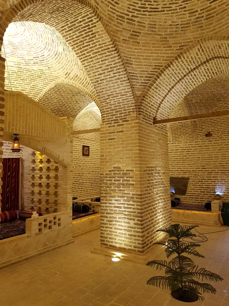 رستوران سنتی
